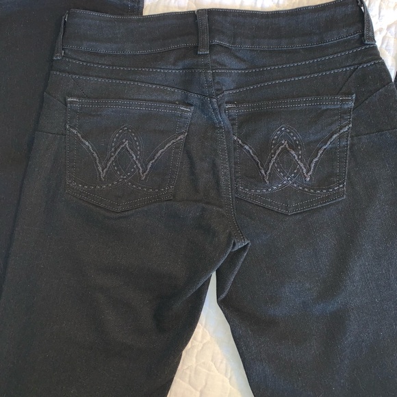 NWOT Wrangler Bootcut - Picture 3 of 7